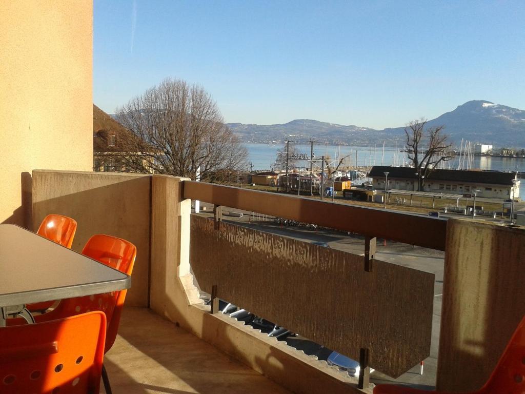Le Lacustre 4Th Floor Port-Valais Екстериор снимка