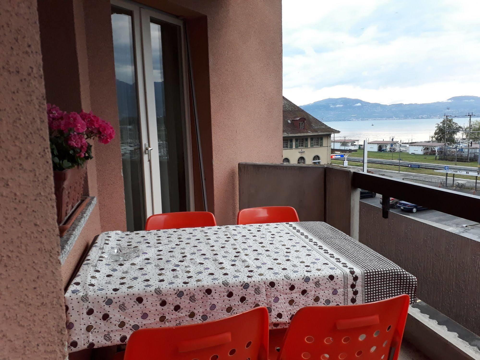 Le Lacustre 4Th Floor Port-Valais Екстериор снимка